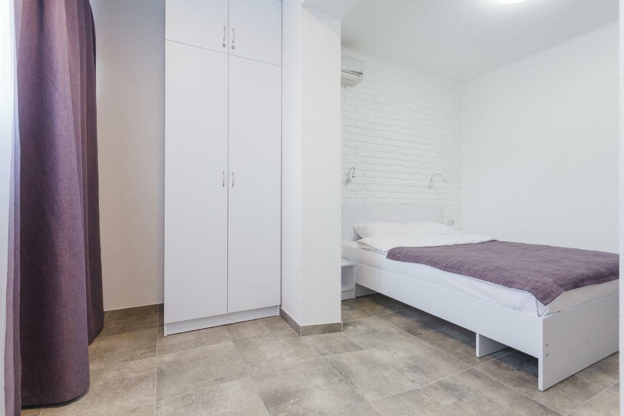Skyhome Na Nauky Kiev Buitenkant foto